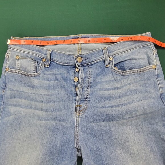 7 for all Mankind Josefina style light blue jeans EUC size 32 great stretch - Picture 8 of 10